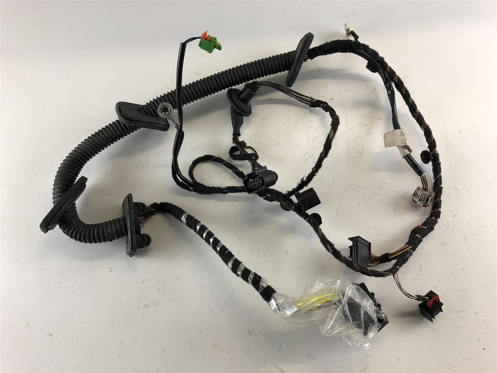 Porsche 911 Boxster Cayman 997 987 Türkabelbaum Rechts 99761260255