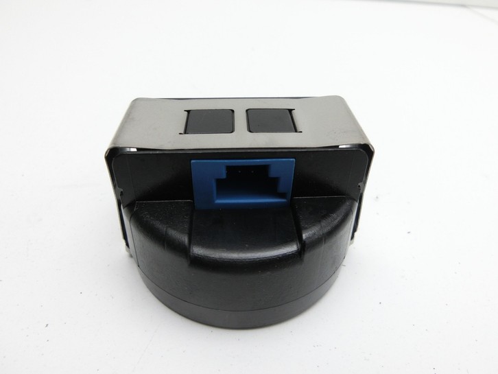 Mercedes W176 A200 12-15 Regensensor Mercedes W176 A200 12-15 28.01.2015 A2469012504 10100222-00 gebraucht Vorschau 4