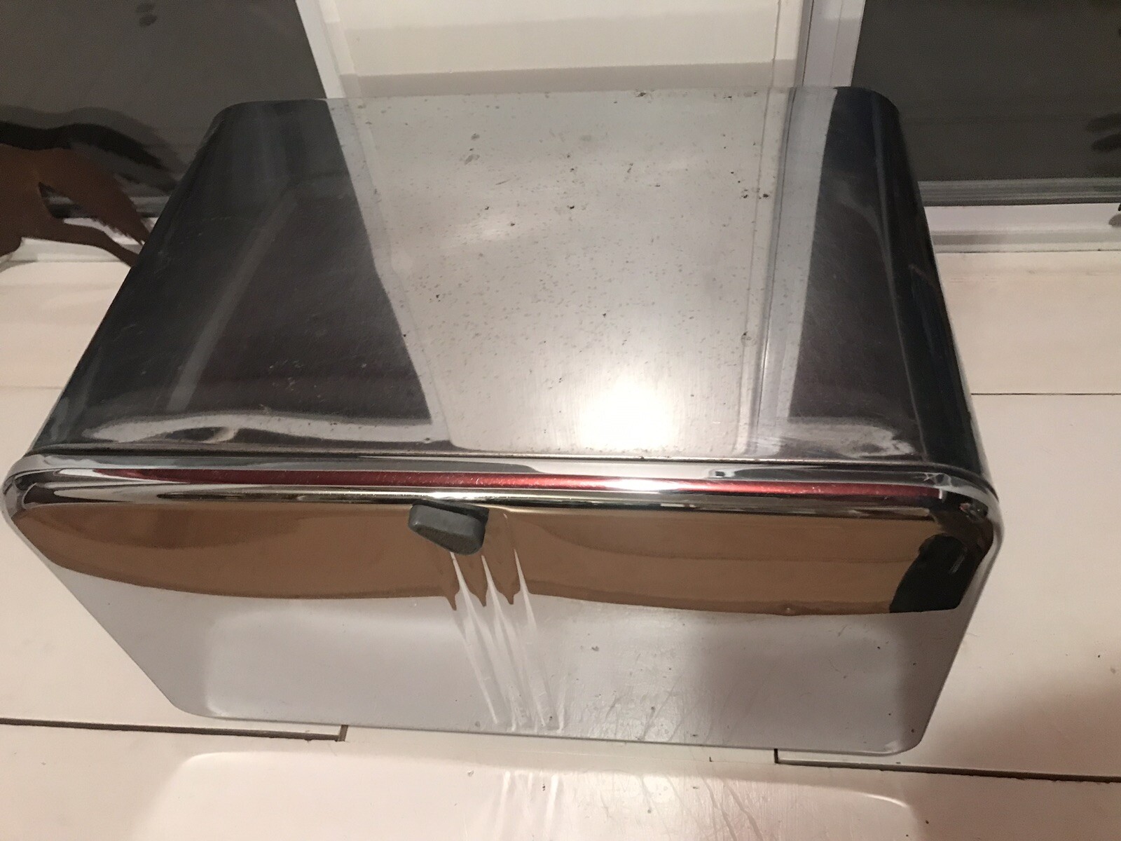 Vintage Chrome Bread Pie Shelf Cutting Board Beauty Box by Lincoln 1950s kitchen