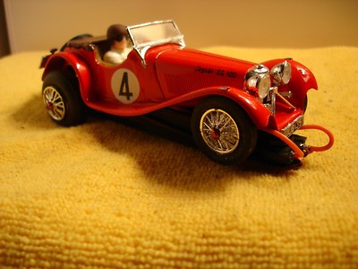 Vintage Jaguar SS-100 slot car 1/32 offered by MTH