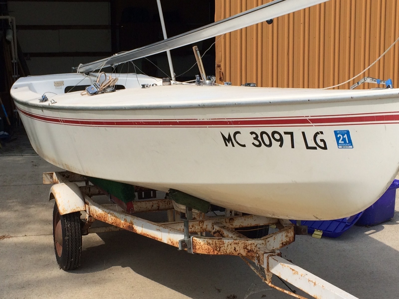 1980 Customflex Interlake 19' Sailboat & Trailer - Michigan