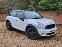 2013 MINI Countryman 1.6i Cooper ALL4 4-Wheel Drive with FSH HATCHBACK Petrol Ma