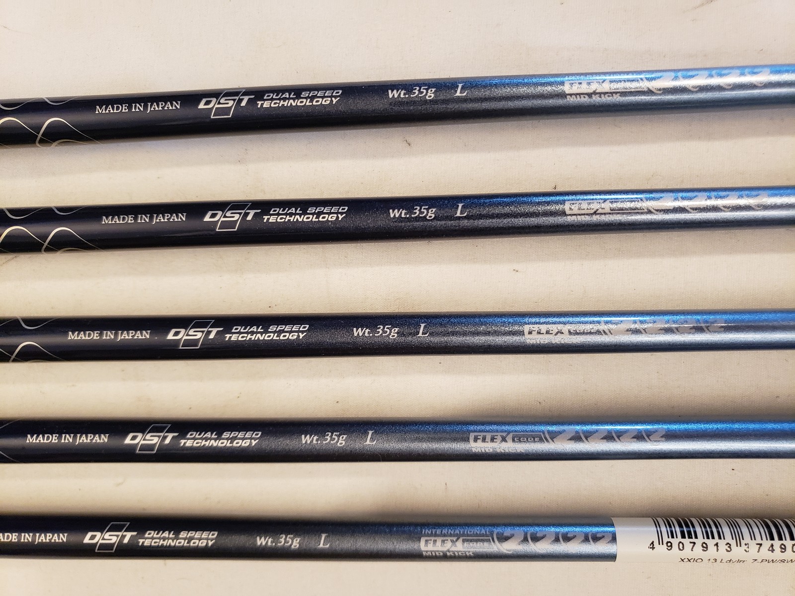 New XXIO 13 Iron Set (7-PW, SW) 5 Irons - Stock Graphite MP1300 35g Ladies