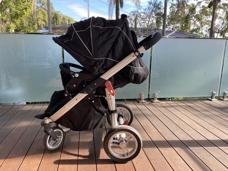 valco rebel q ex pram