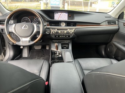 image 11 of interior
