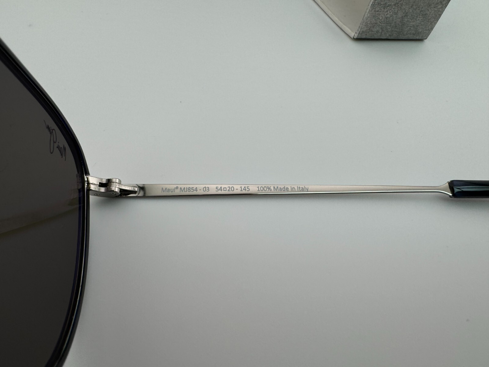 Pre-owned Maui Jim Noni Mj 854-03 Navy Silver With Blue Hawaii Polarized Sunglasses