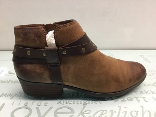 clarks addiy zoie black