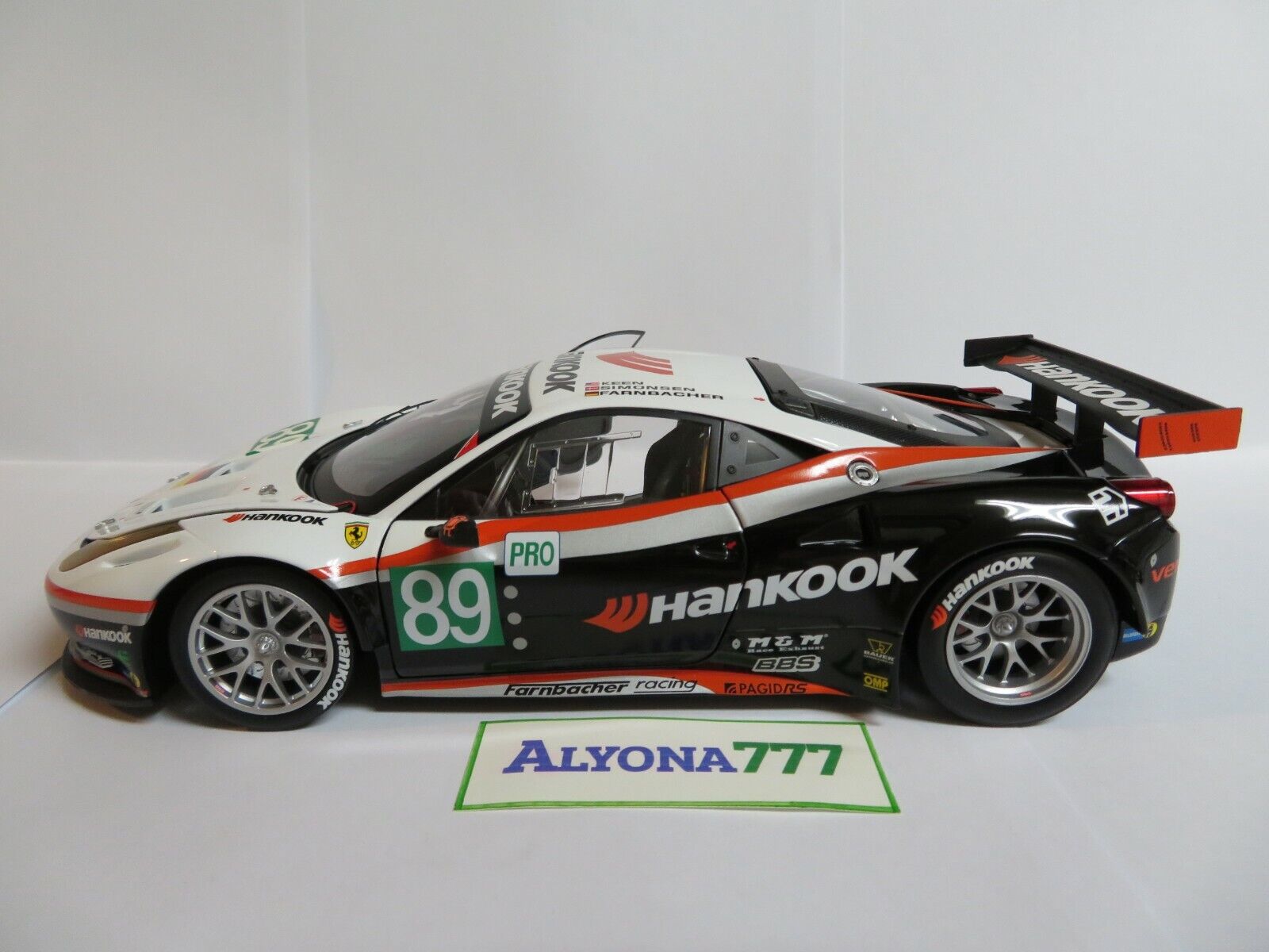 Hot Wheels ELITE 1/18 FERRARI 458 Italia GT2 LM #89 Hankook Hot Wheels ELITE 1/18 FERRARI 458 Italia GT2 LM #89 Hankook
