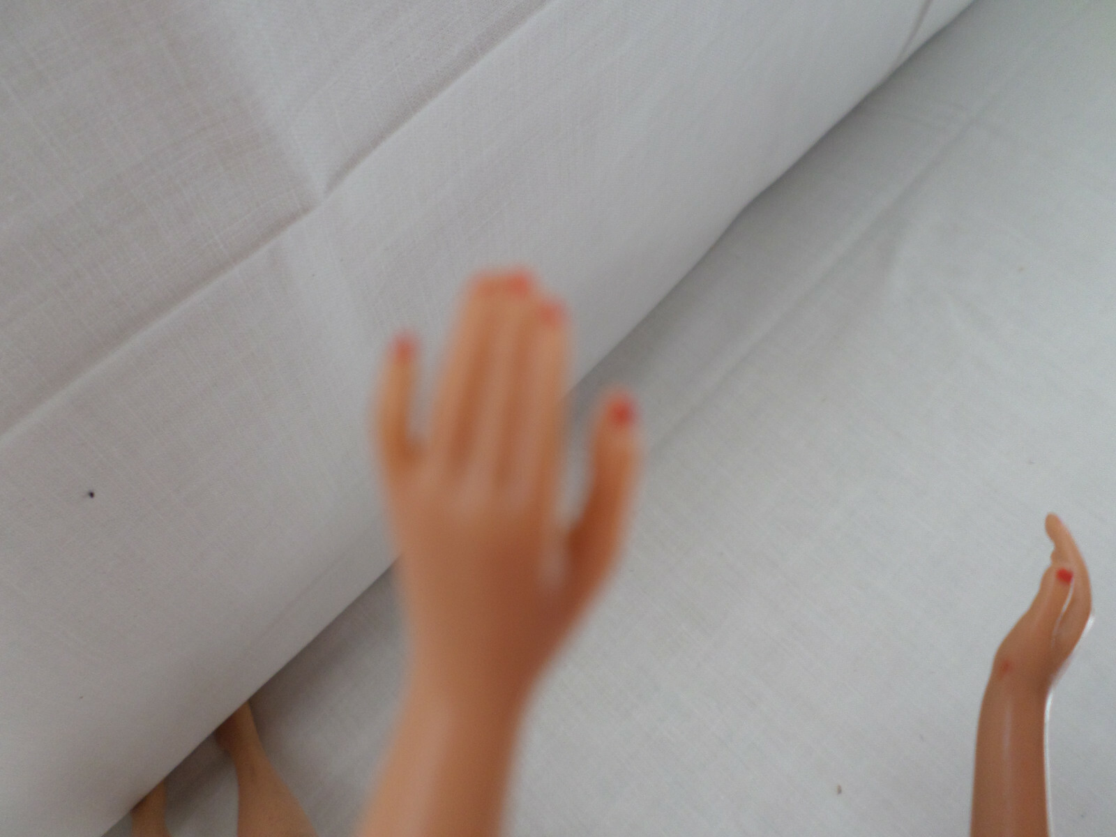 Vintage Midge Barbie Doll Black Hair wearing blue Dress ^^