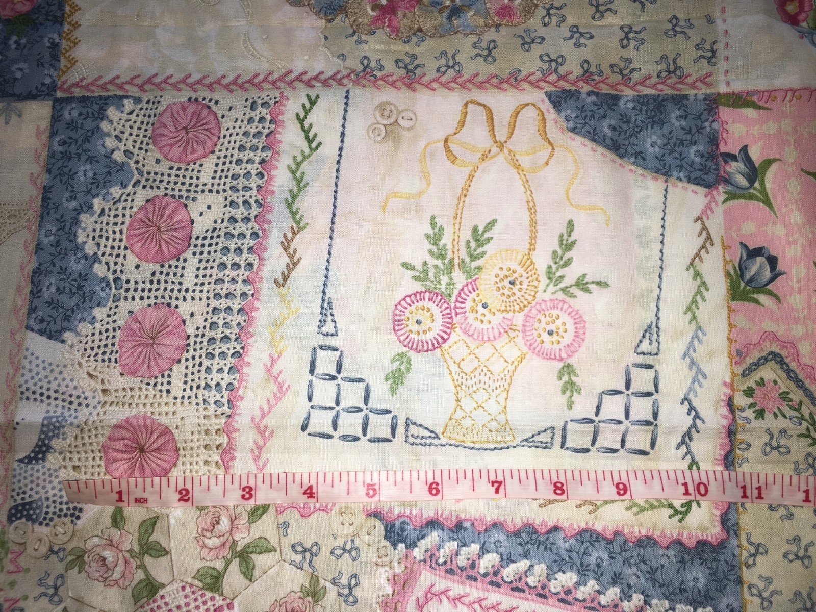Vtg Daisy Kingdom Fabric Linens & Lace OOP 1 Yd + 22