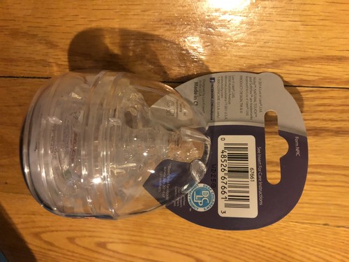 Nuby Natural Touch Bottle Nipples 3+ Months Medium Flow 2 count w/case NEW