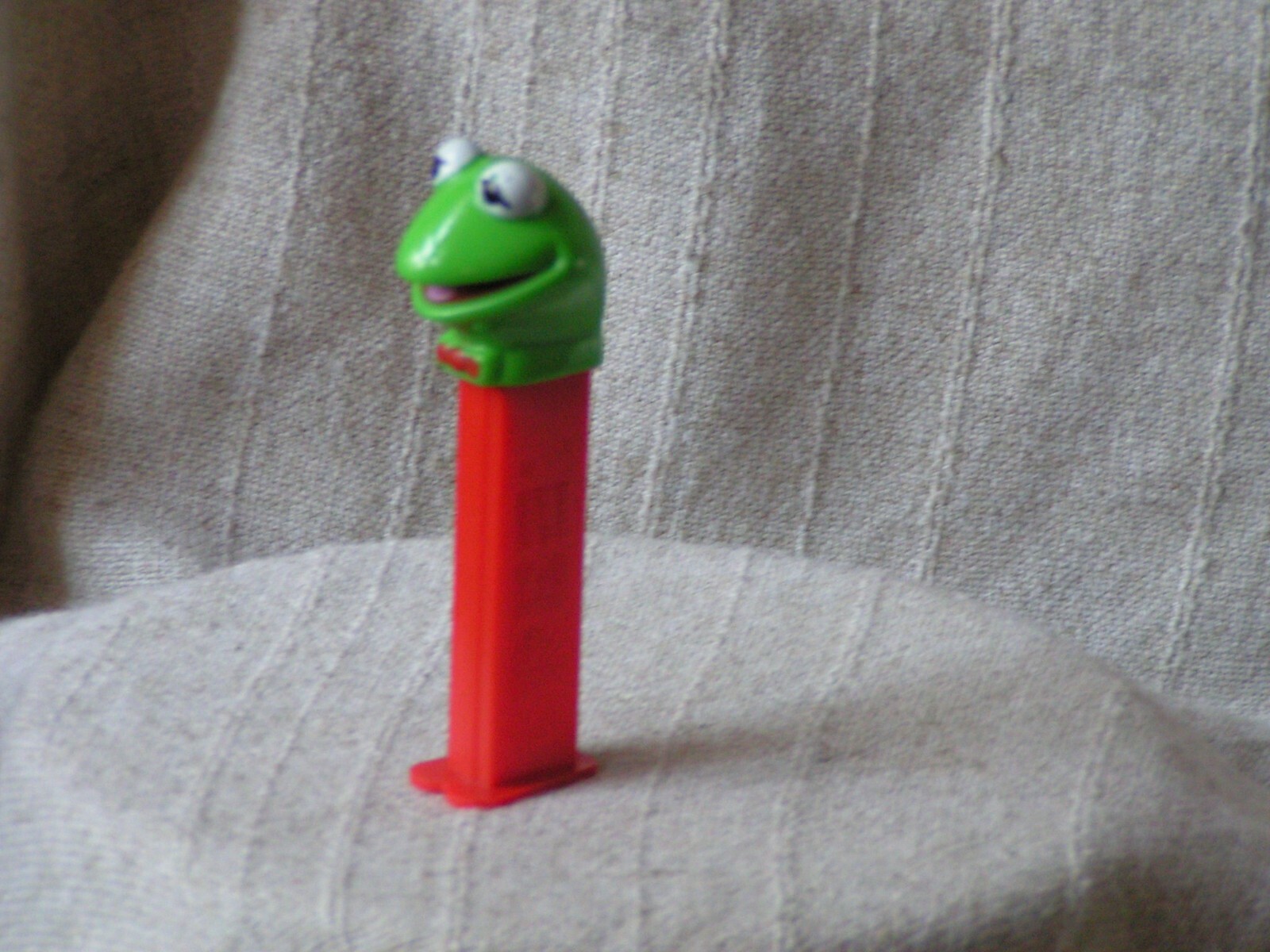 Vintage PEZ Dispenser KERMIT Thin Feet Hungary 4 1/2 inch