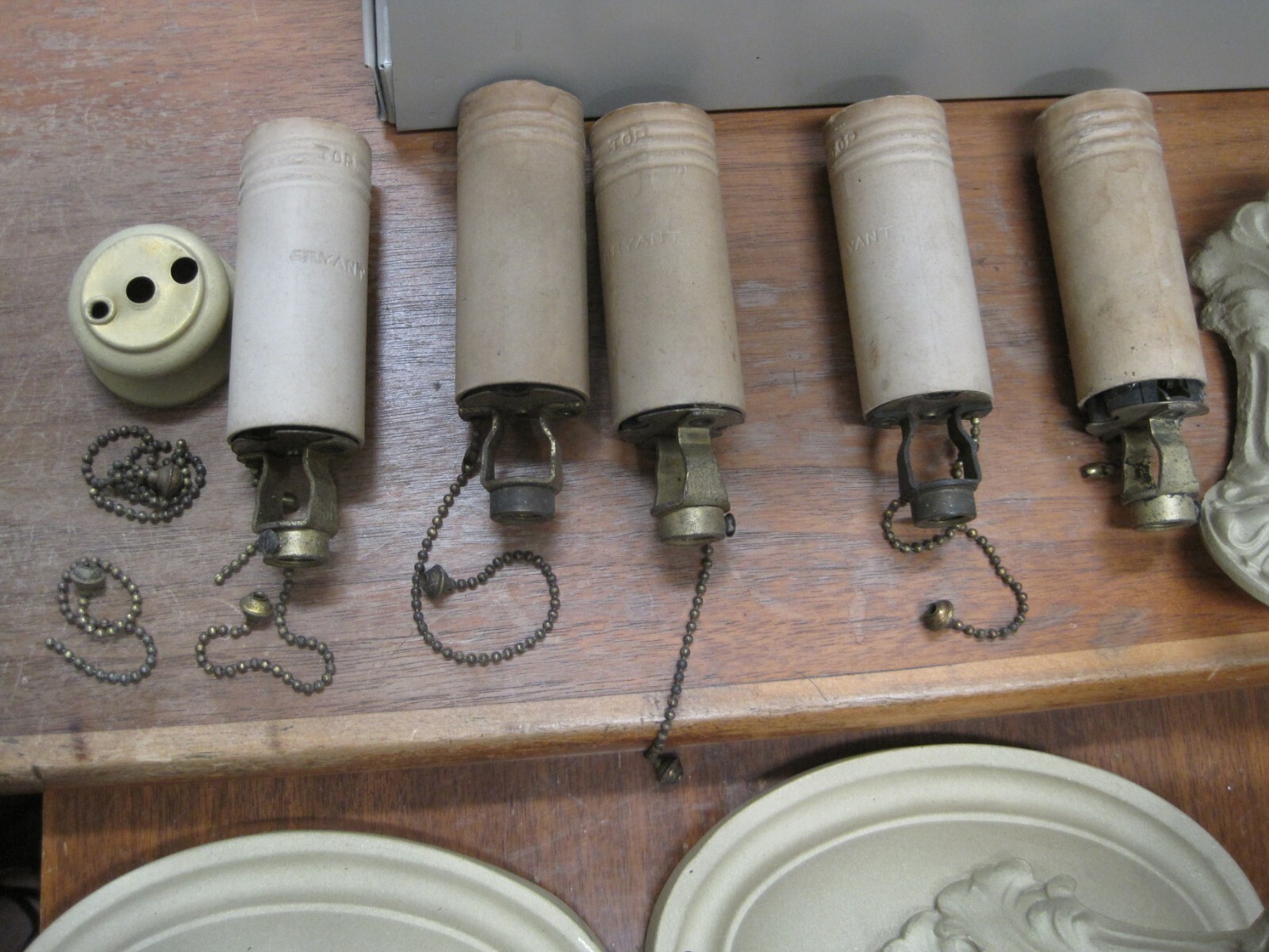 SET OF 5 COMPLETE 1915 BRYANT SOCKET CANDELABRA STYLE SCONCES PLUS PARTS