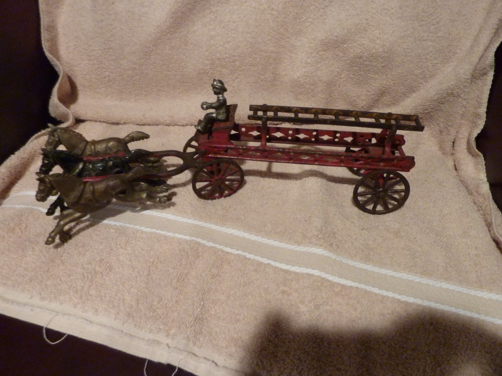 Hubley Small Diamond Horse Drawn Ladder Fire Wagon 1906 3 Horse