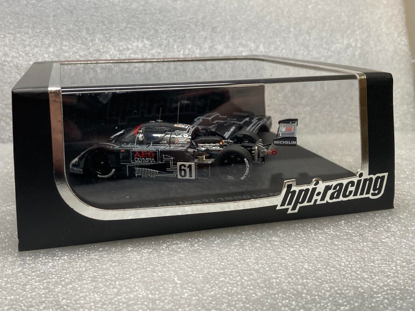 HPI Racing 1/43 8064 SAUBER MERCEDES C9 (#61) 1988 LE MANS HPI Racing 1/43 8064 SAUBER MERCEDES C9 (#61) 1988 LE MANS