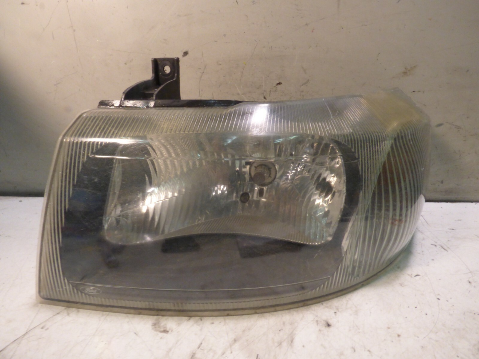 Fanale anteriore sinistro FORD TRANSIT 2005