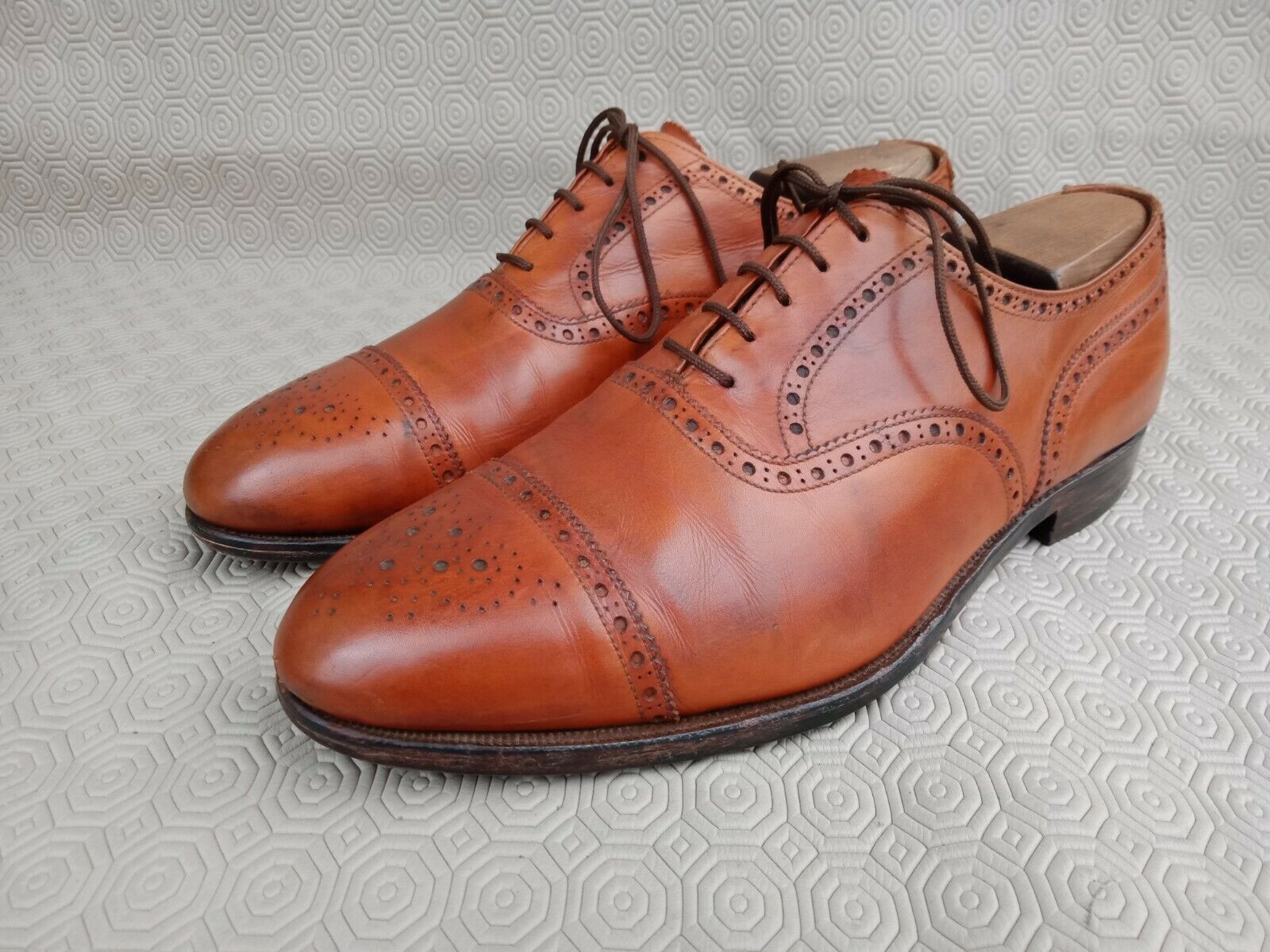 CROCKETT AND JONES Westminster vintage brogue men's shoes CROCKETT AND JONES Westminster vintage brogue men's shoes