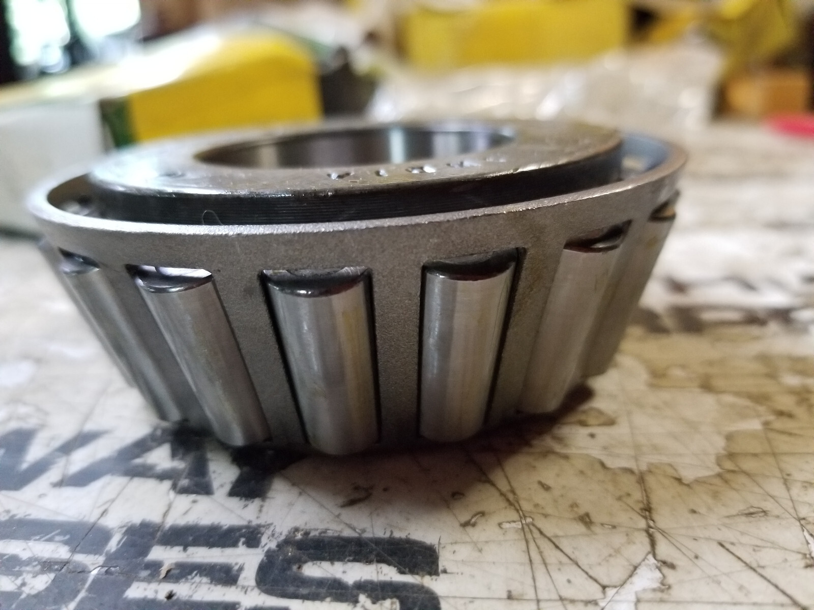 JOHN DEERE jd8974 BEARING - Picture 3 of 5