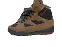 nike hiking boots 90s