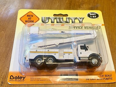 HO Scale Boley International Utility Bucket Truck White