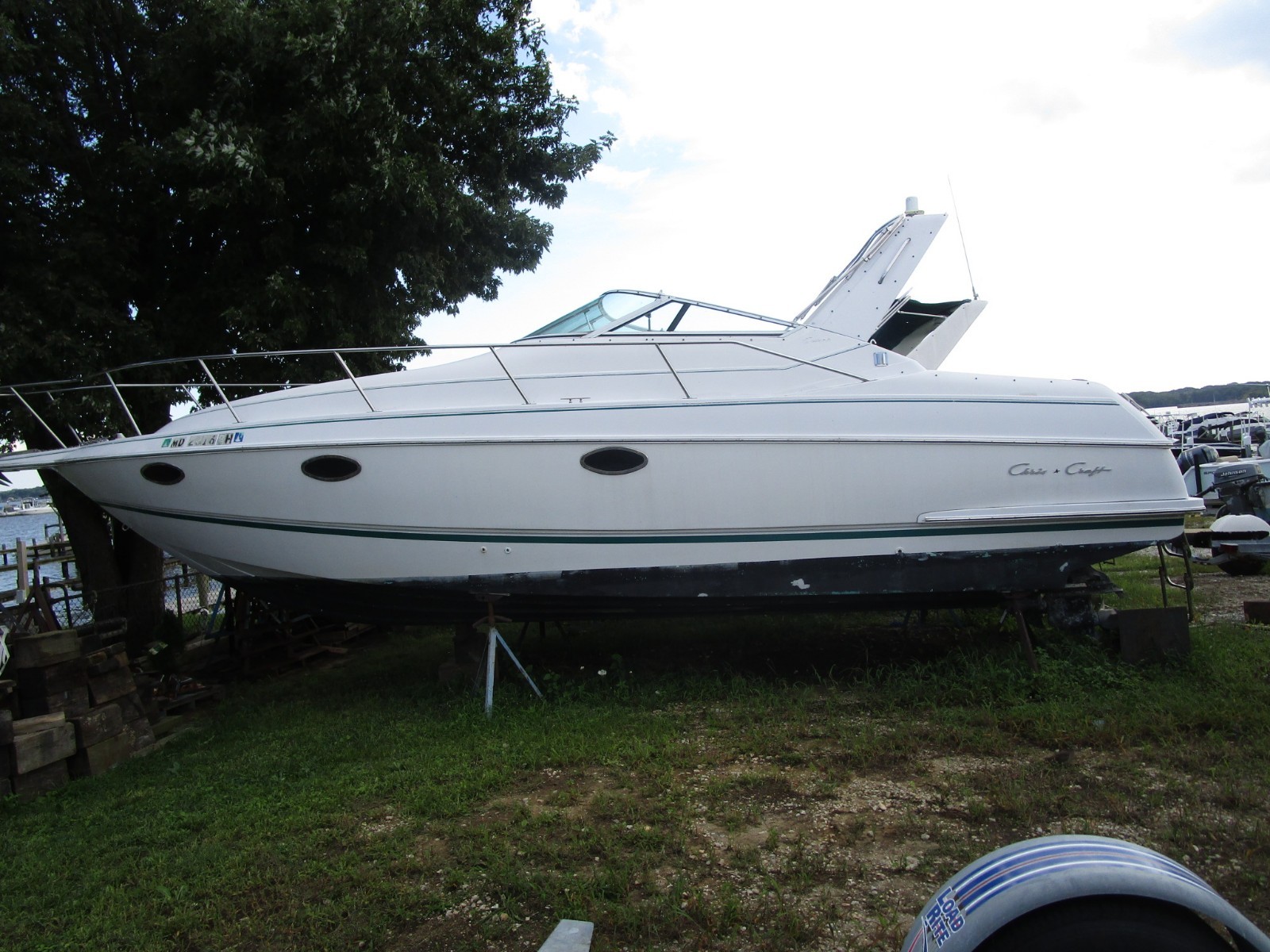 Chris Craft 27ft 1992 Cruiser with Twin OMC engines - As-Is No Reserve