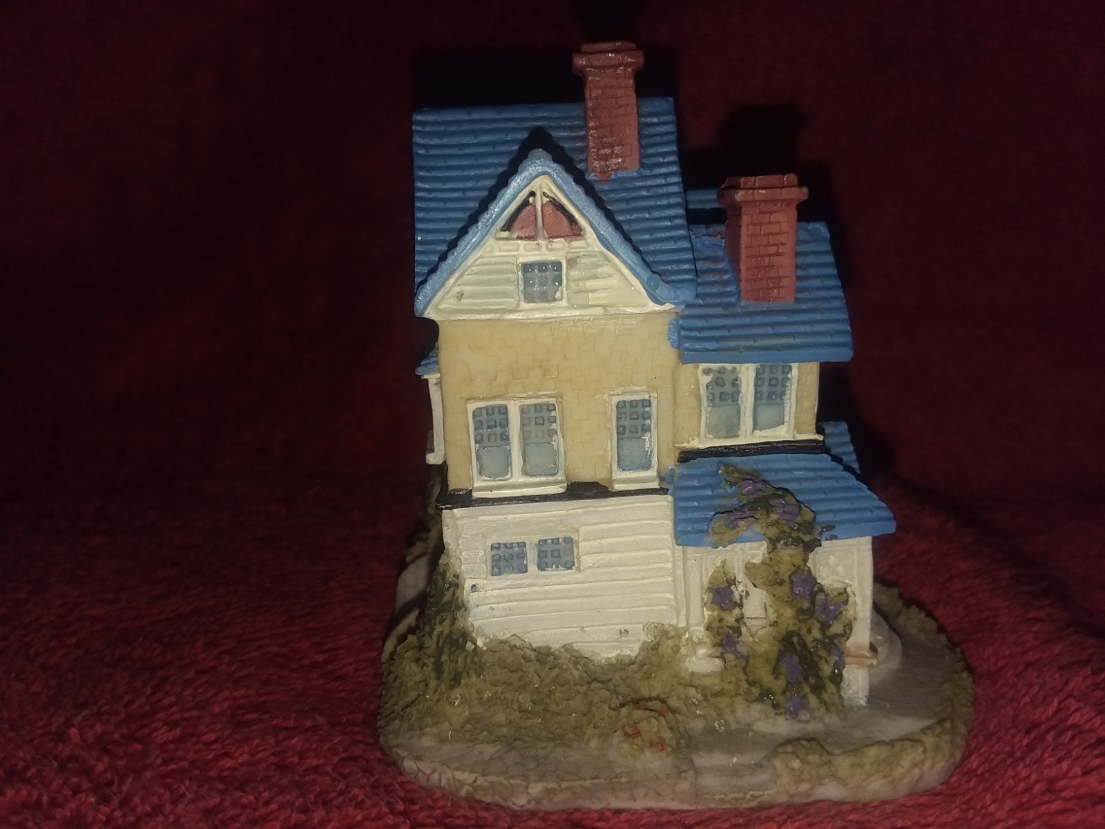 Liberty Falls AH37 Dr. Steven's Home and Office 1993 International Resources