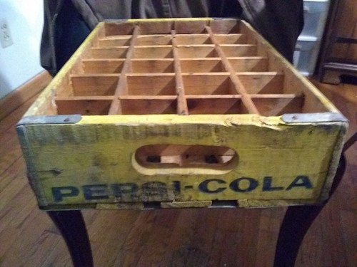 MID 20TH C VINT PEPSI COLA WOODEN BOX CRATE (24) BOTTLE CARRIER 18.5