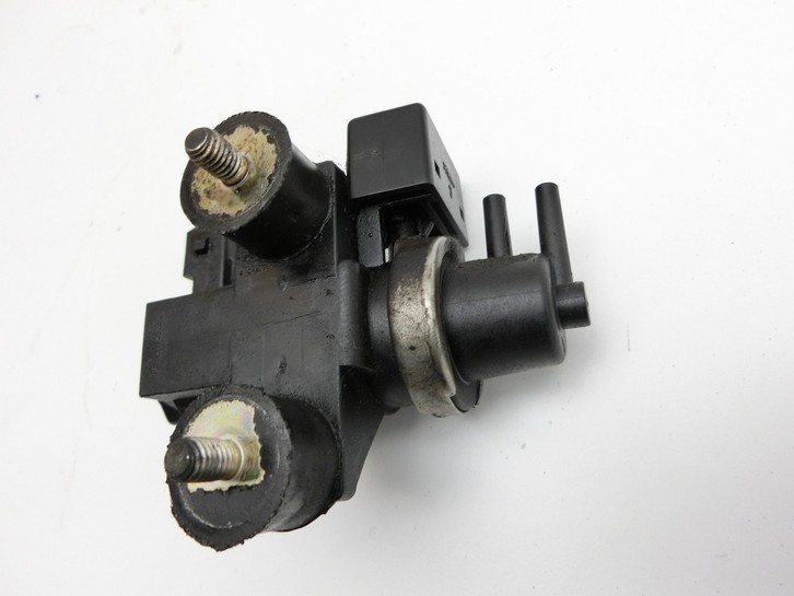 BMW 5er E39 530d 00-04 3,0d 142KW Magnetventil Druckwandler BMW 5er E39 530d 00-04 09.04.2002 7796634 11747796634... Bild 5
