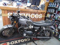 Triumph Bonneville T120 Black 2018 1200cc low miles modern classic FSH new MOT