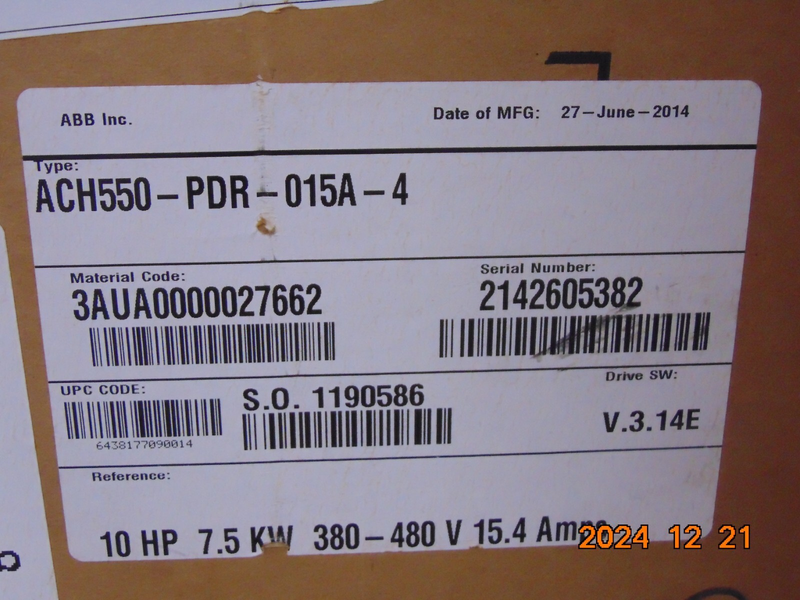 NEW ABB ACH550 AC Drive W/Disconnect ACH550-PDR-015
