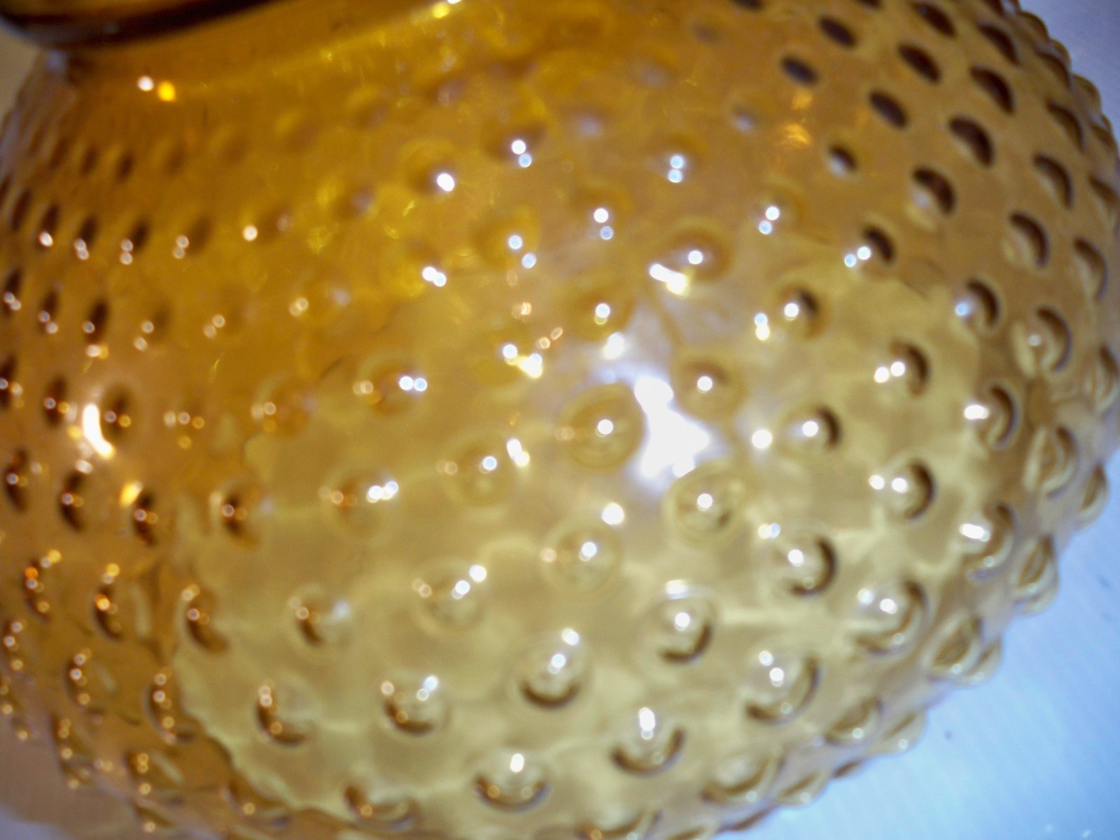 VINTAGE AMBER GLASS HOBNAIL LAMP SHADE