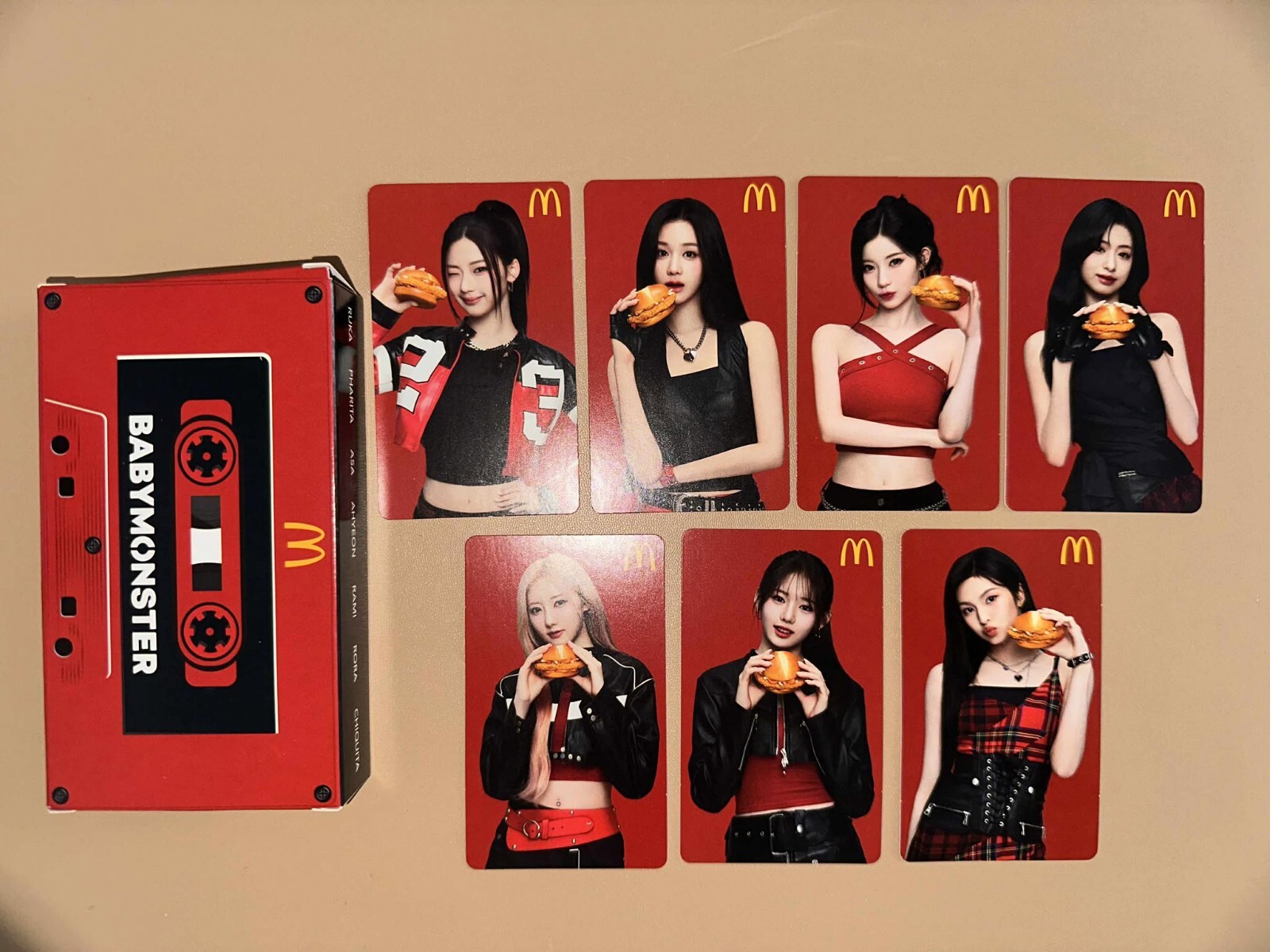 BABYMONSTERマクドナルド 香港　限定 トレカ ７枚セット BABYMONSTER マック マクドナルド 香港限定 トレカ 7枚セット