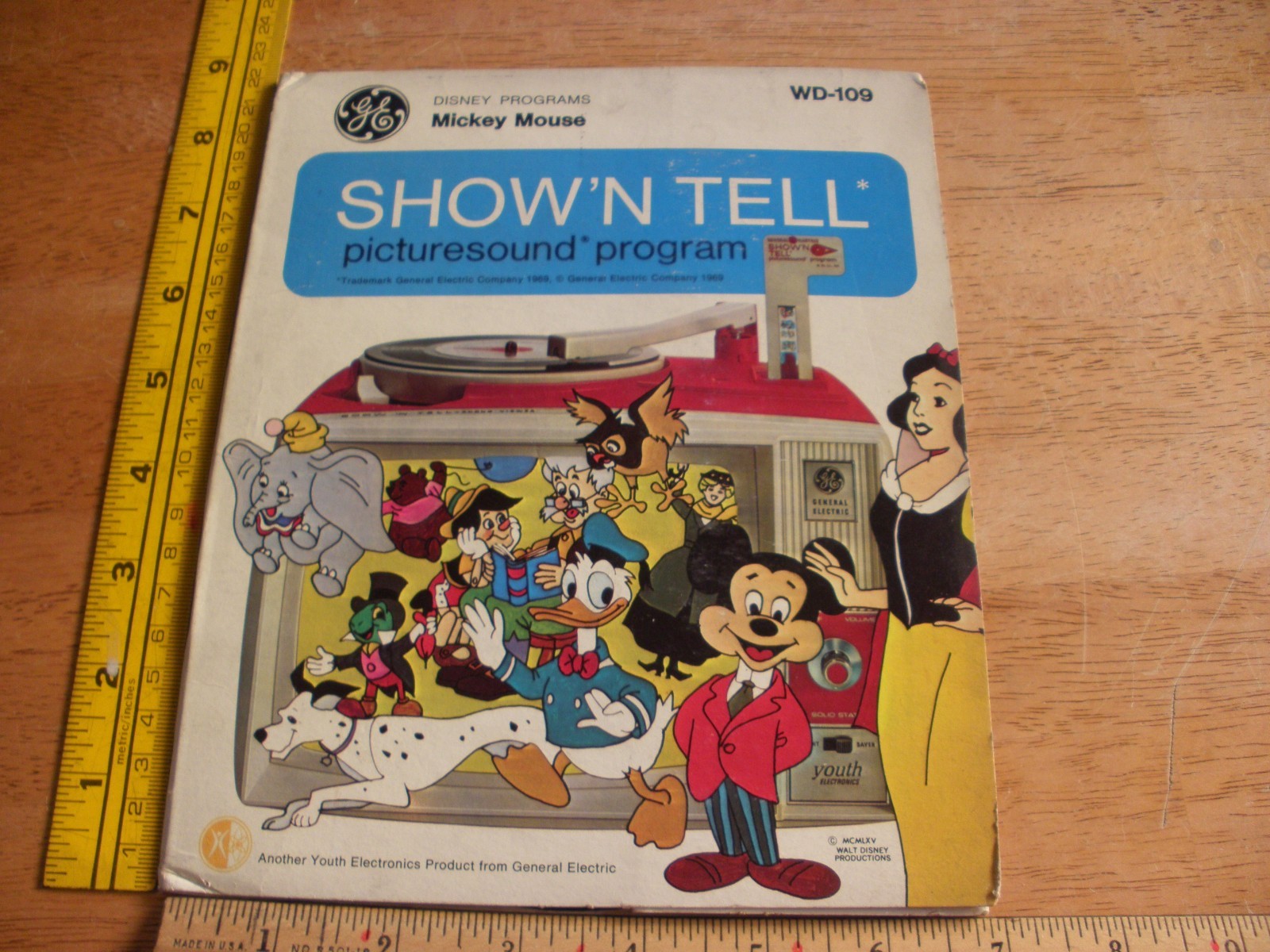 Mickey Mouse Disney WD-109 GE Show'N Tell picturesound