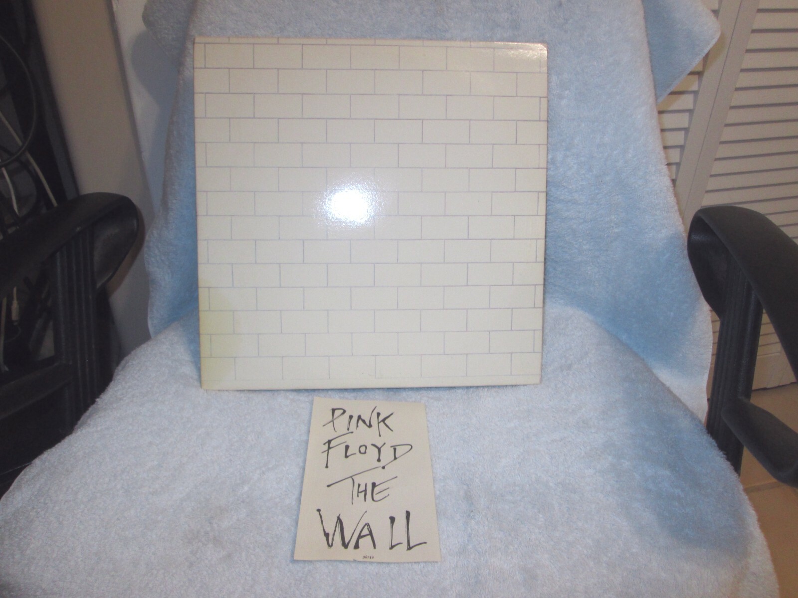 ピンク・フロイド　THE　WALL　LP2枚組E−459 ザ・ウォール | ピンク・フロイド | ソニーミュージック