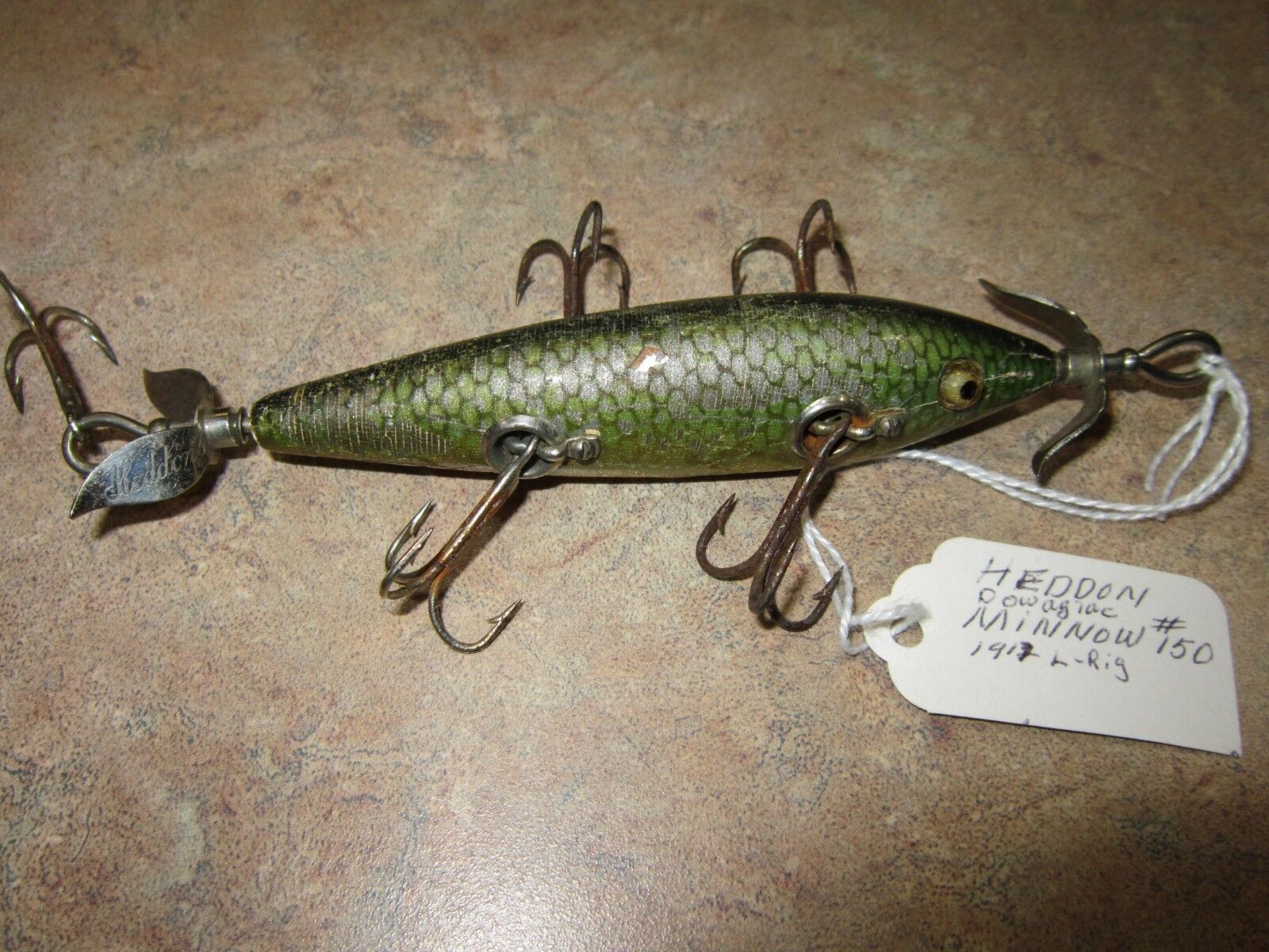VINTAGE HEDDON 5 HOOK #150 DOWAGIAC MINNOW 1912 L-RIG GLASS VINTAGE HEDDON 5 HOOK #150 DOWAGIAC MINNOW 1912 L-RIG GLASS