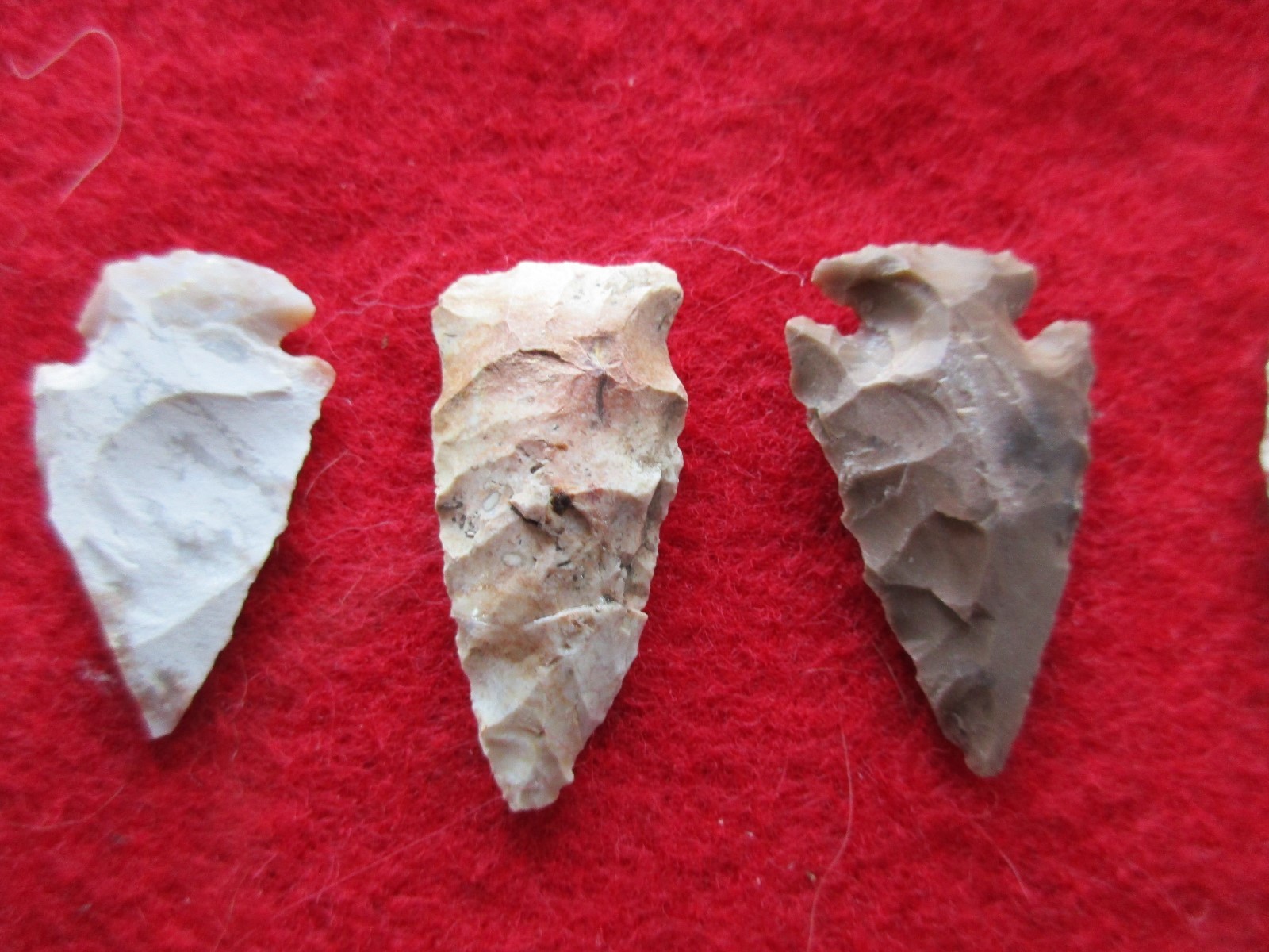 NICE GROUP OF 10 ARROWHEADS, VARIETY OF TYPES & SIZES,   #WHA-0113