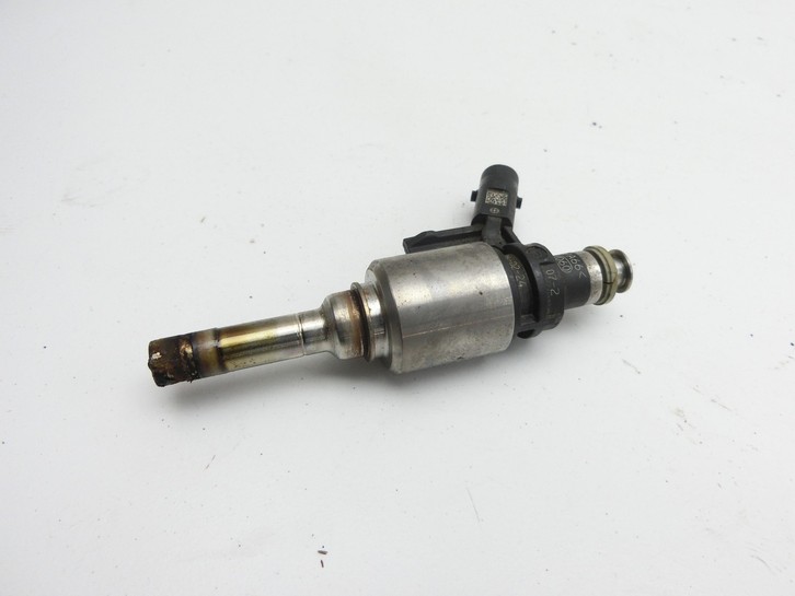 VW Passat 3G 14-19 TFSI 1,8 131KW Injektor Einspritzdüse Zyl.2 VW Passat 3G 14-19 11.04.2016 06L906036J 0261500242... Bild 2