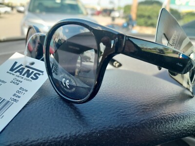 Vans Damone sunglasses, Cool black glasses. Nice glasses, Off the Wall Spicoli