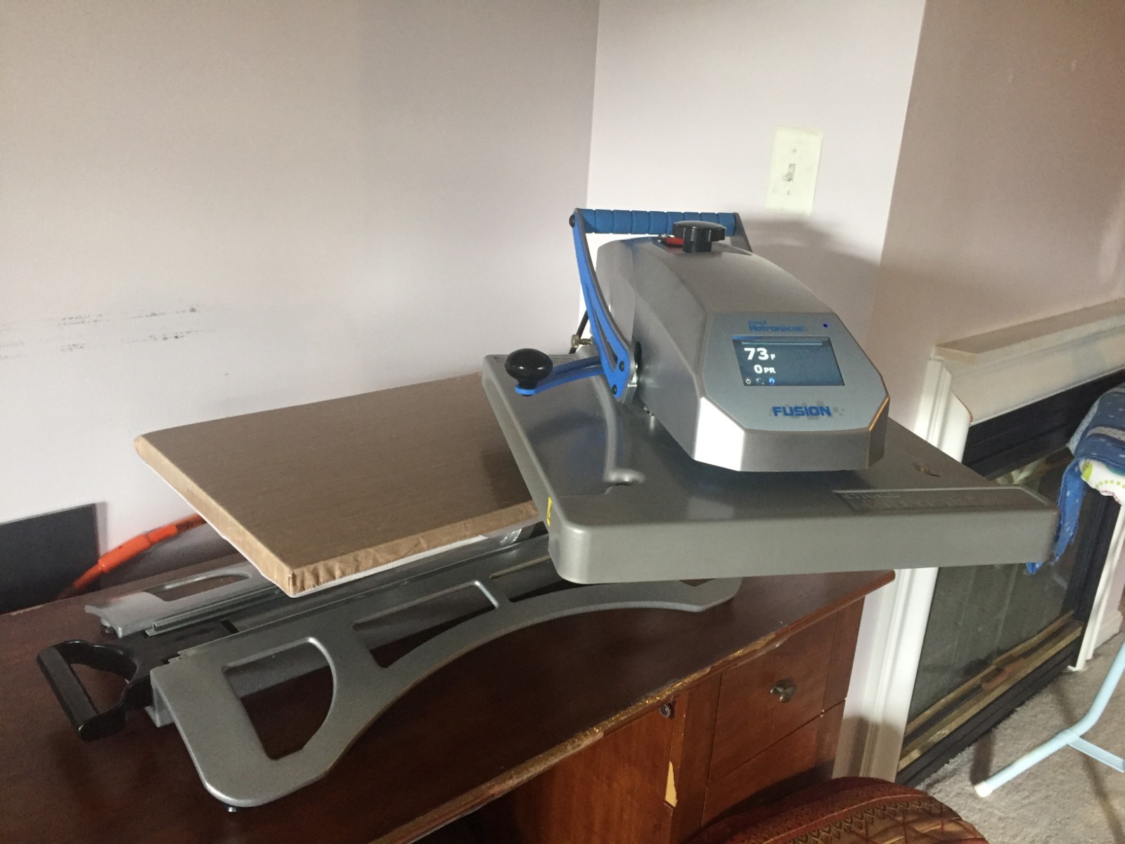 Mint - Stahls Hotronix XF Fusion 16x20 Heat Press with over 50 Blank T-Shirts
