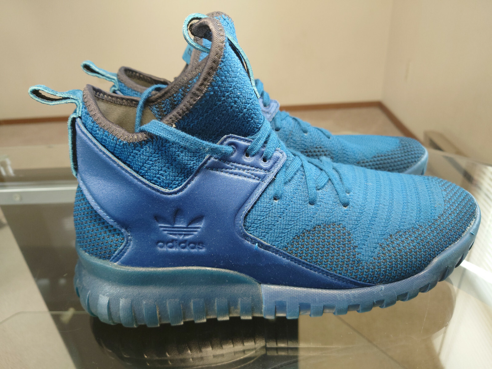 adidas tubular 38