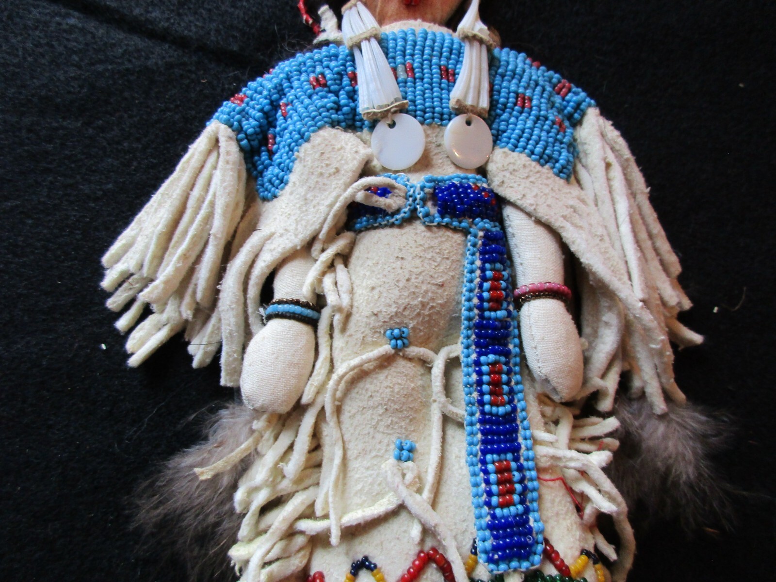 NATIVE AMERICAN BEADED LEATHER DOLL, SOUTH DAKOTA COLLECTOR  SD-0224*08220