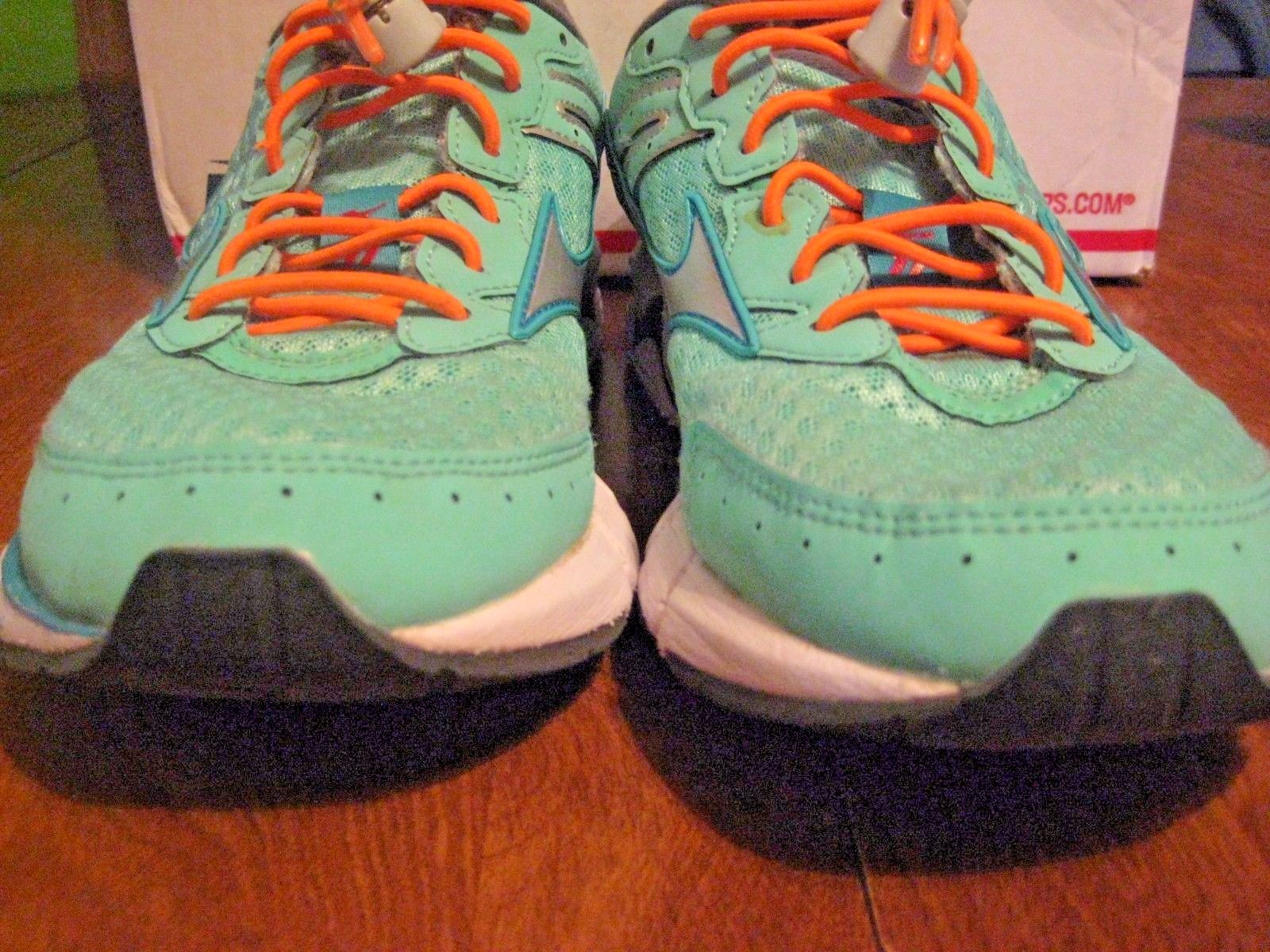 Mizuno wave rider 11 women's size 8 VGUC athletic shoe