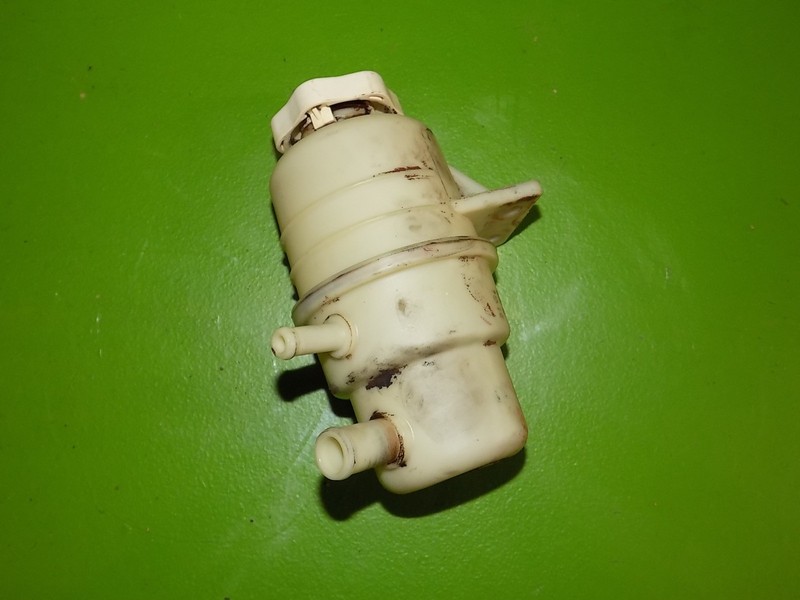 00 01 02 03 04 05 Eclipse OEM power steering fluid reservoir container bowl