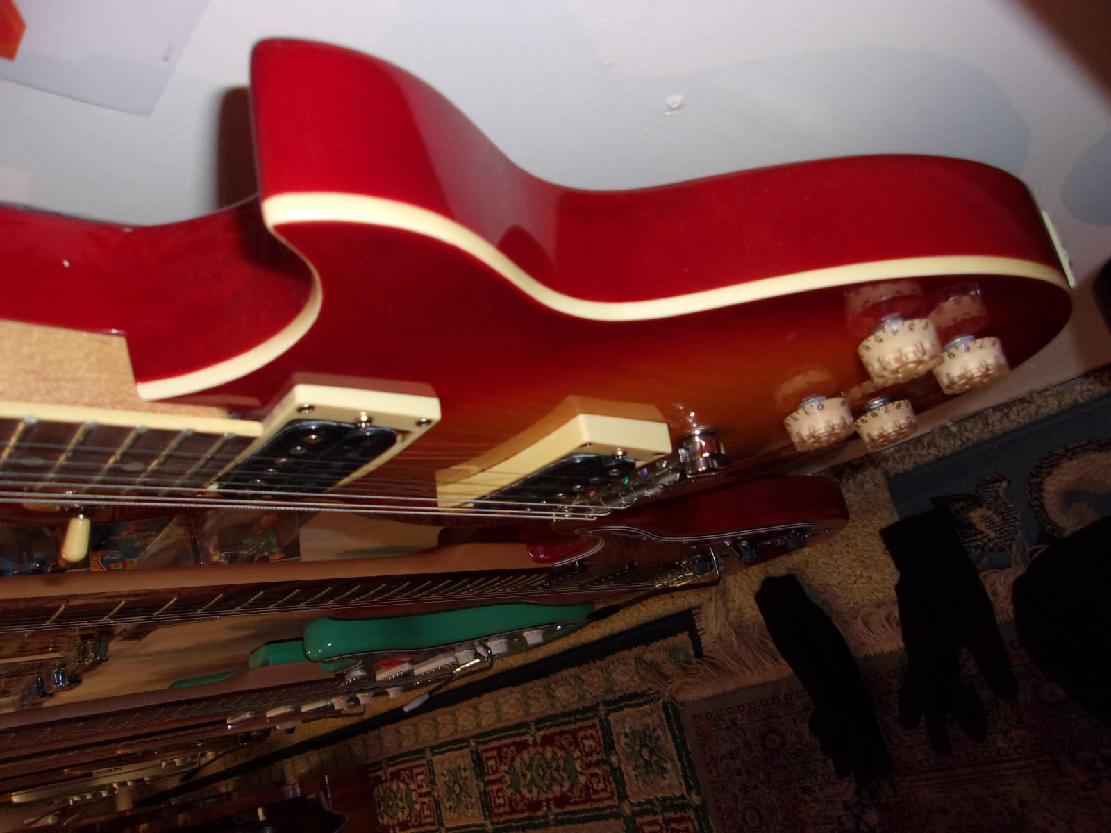 Meistro by Gibson -  Arch top -  Flamed  Sunburst -  HH  - Cream Binding