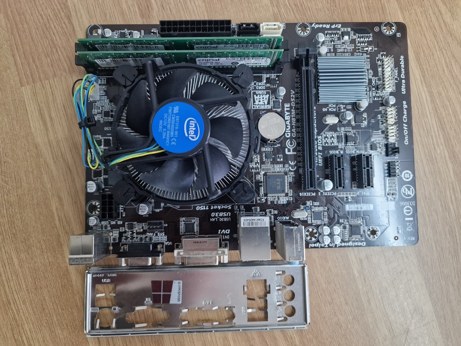 GA-H81M-D3V-JPとi5 4460とメモリー8GB GA-H81M-D3V-JPとi5 4460とメモリー8GB