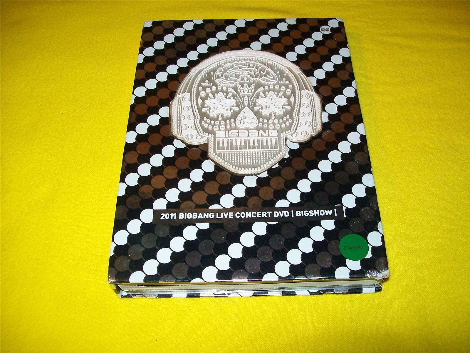 BIGBANG/2011 BIGBANG LIVE CONCERT DVD M… BIGBANG 2011 LIVE CONCERT DVD DVD 2 DISC WITH BOOK & INSERT