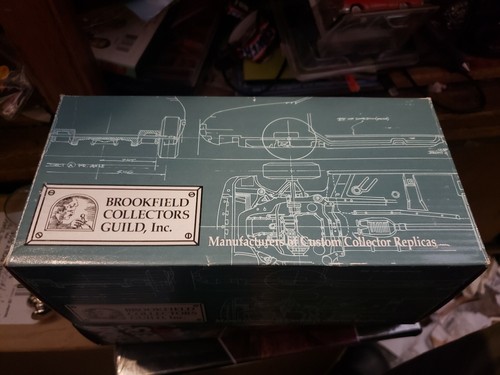 Scarce Brookfield Collectors Guild 1:25 Plymouth Neon Promo Car (White) NEW