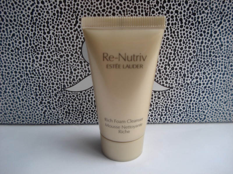 Mousse Nettoyante Riche Re-Nutriv Estee Lauder 30ml