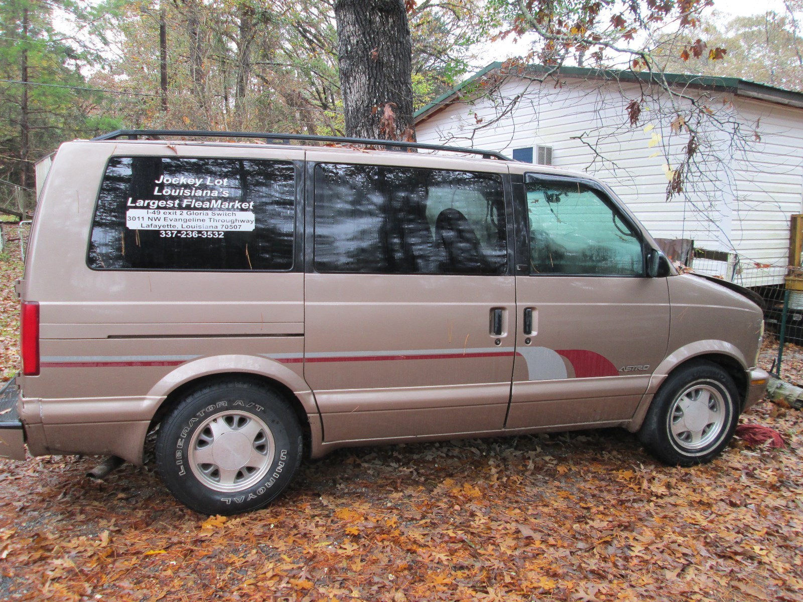 2000 Chevy Astro Cargo Van LS Clear title LAST CHANCE