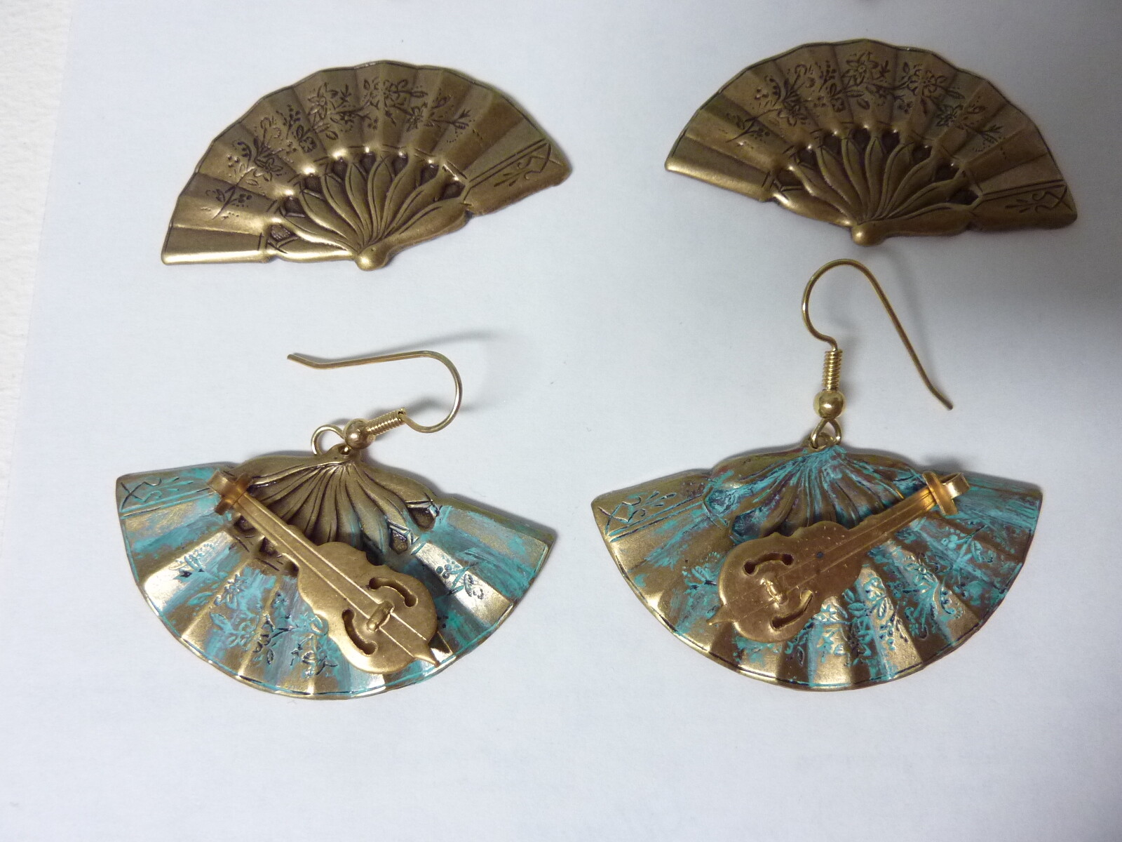 Victorian style brass stampings findings from the early 90s FANS A18 for earring